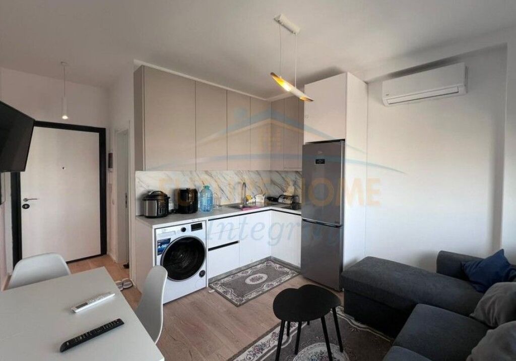 Affitto, Appartamento 1+1, Ospedale Americano 3, Tirana.