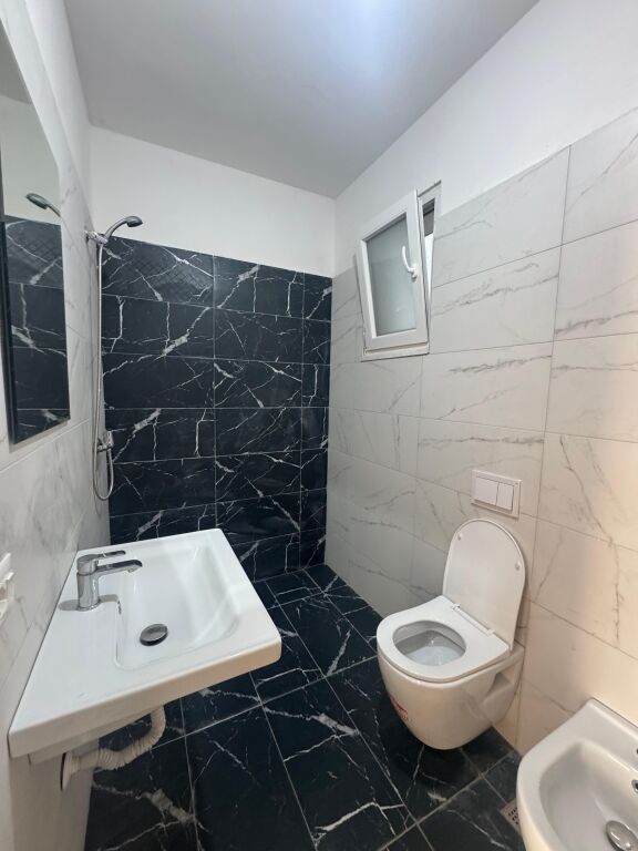 🏠JEPET ME QIRA Apartament 2+1+2📍Don Bosko, Trio Towers Residence  🏢Pallat me ashensor 🏷️Çmimi: 60.000 Leke/Muaj