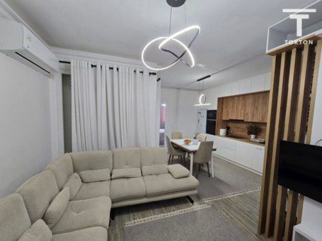 SHITET, APARTAMENT 1+1, KOMPLEKSI GOLDEN PARK 3, TIRANË