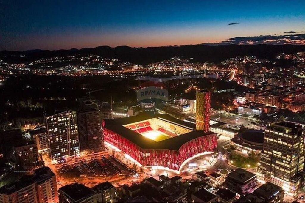 Apartament - Për Shitje - Rruga Faik Konica