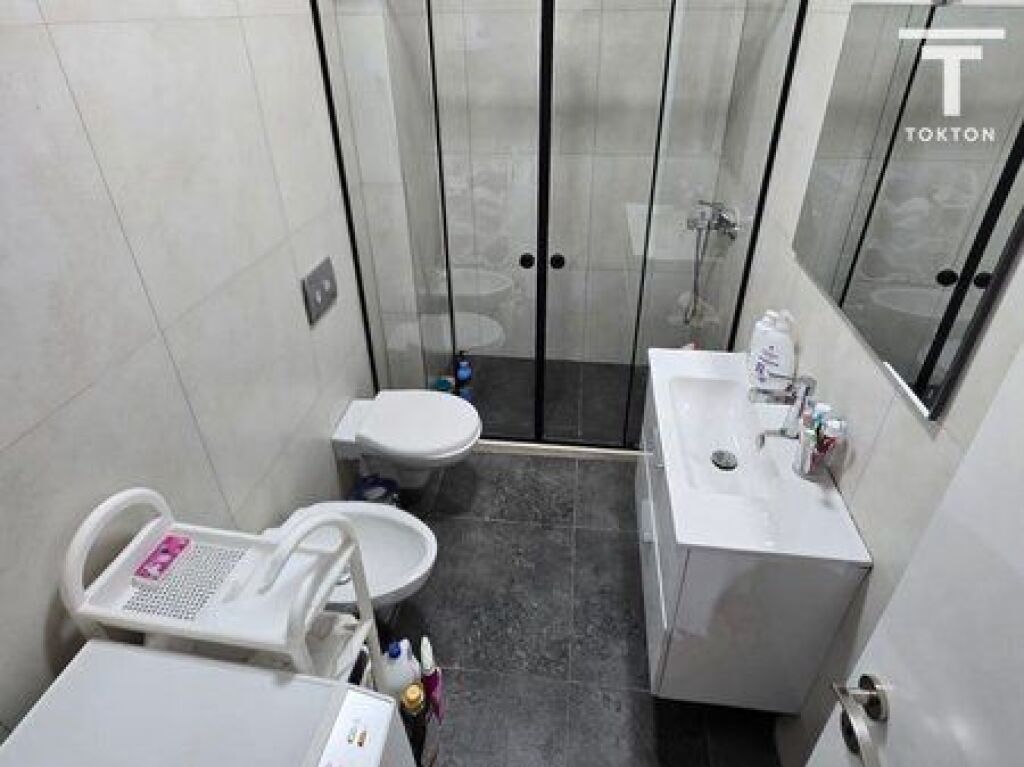 SHITET, APARTAMENT 1+1, KOMPLEKSI GOLDEN PARK 3, TIRANË