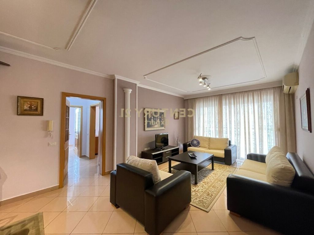 Apartament 2+1+2 te Libri Universitar