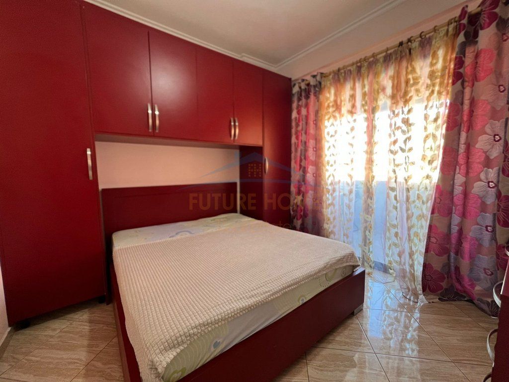 Qera, Apartament 2+1+2, Unaza E Re