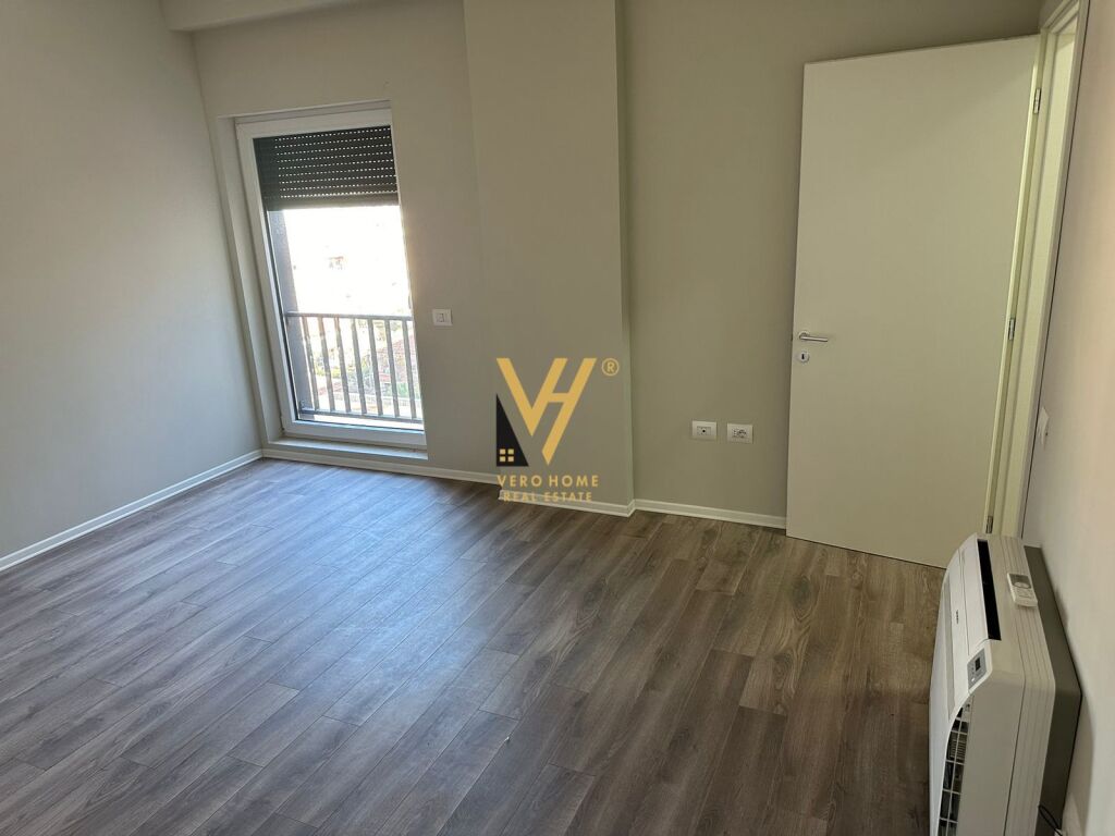 JEPET ZYRE 107 M2 ME QERA TE JORDAN MISJA 750 EURO