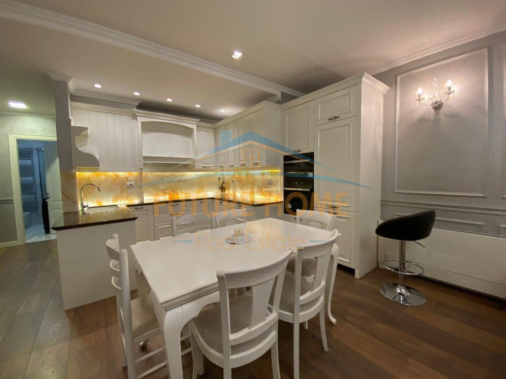 Qira, Apartament 2+1+2, Ambasador 3