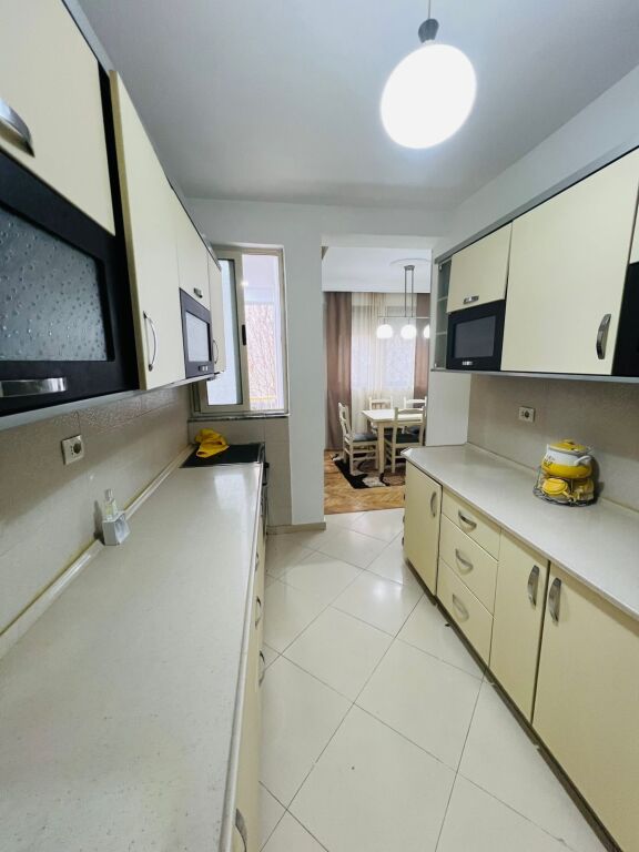 Jepet Apartament me qera