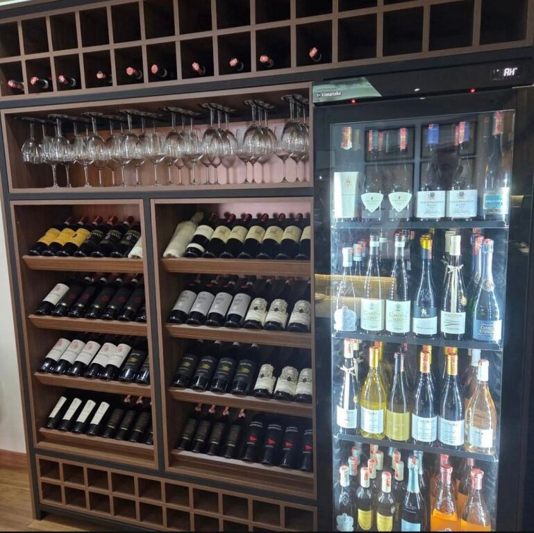 Restaurant for Rent – 160 m² | Completely Renovated