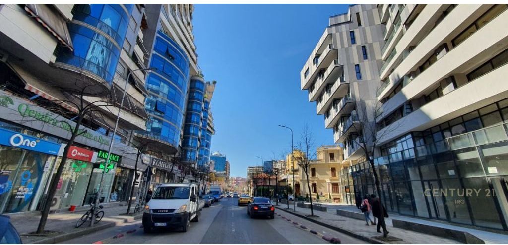 VENDIAMO APPARTAMENTO 2+1+2 AL COMPLESSO HALILI