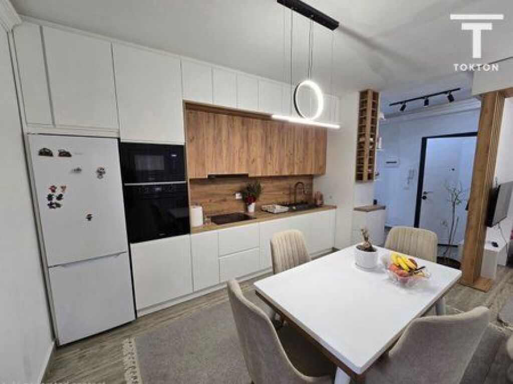 SHITET, APARTAMENT 1+1, KOMPLEKSI GOLDEN PARK 3, TIRANË