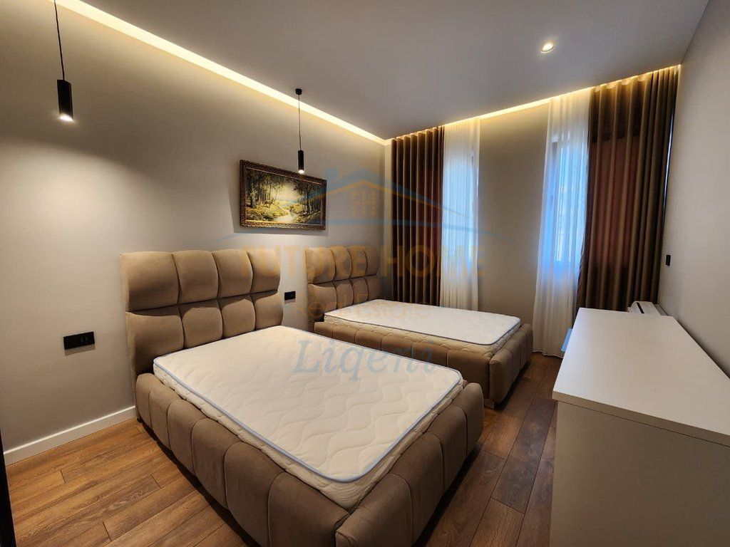 Qira, Apartament 2+1+2 Poste Parkimi, Liqeni i Thate, Tiranë