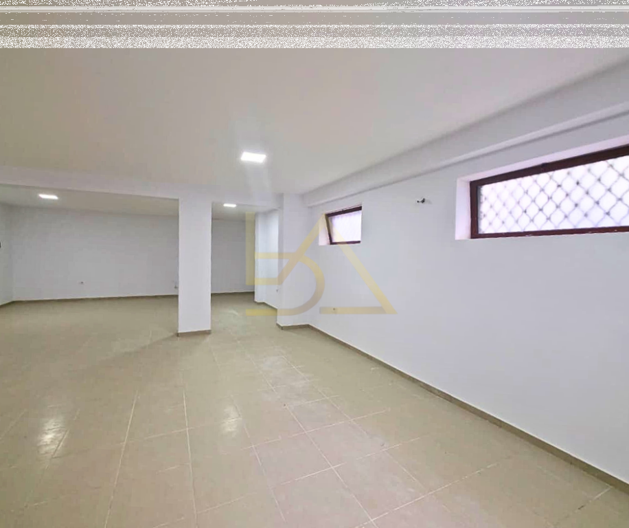 Jepet me Qira Ambient Biznesi – Tiranë, pranë Kopshtit Botanik