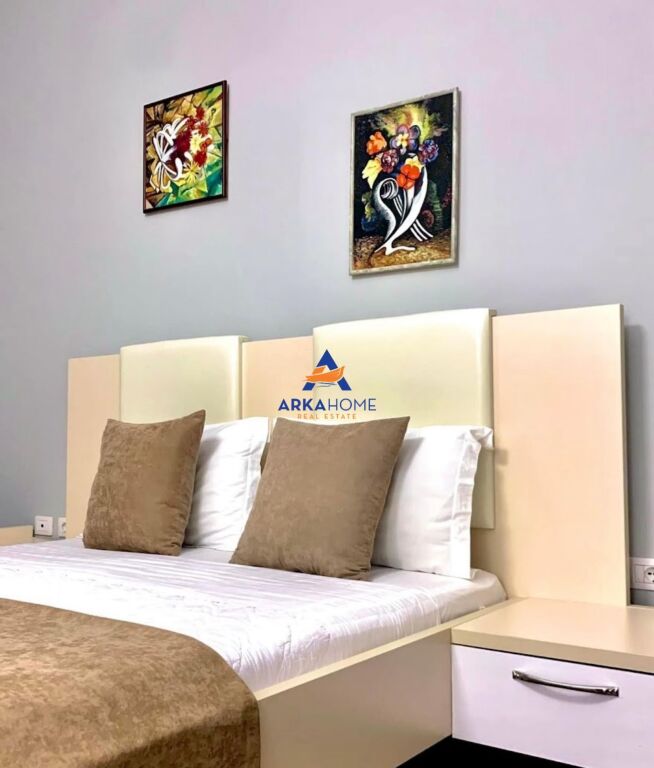 SHITET HOTEL ME 4 YJE "REZIDENCA SAN PIETRO,DURRES" 2880.000 EURO