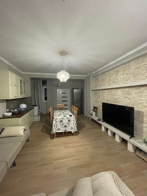 Vile per shitje ne golem