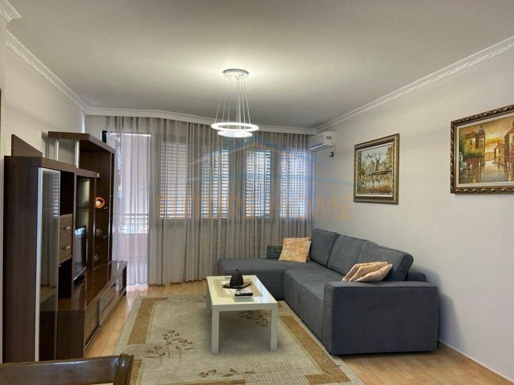 Affitto, Appartamento 2+1+2, 21 Dhjetori, Tirana 750 €