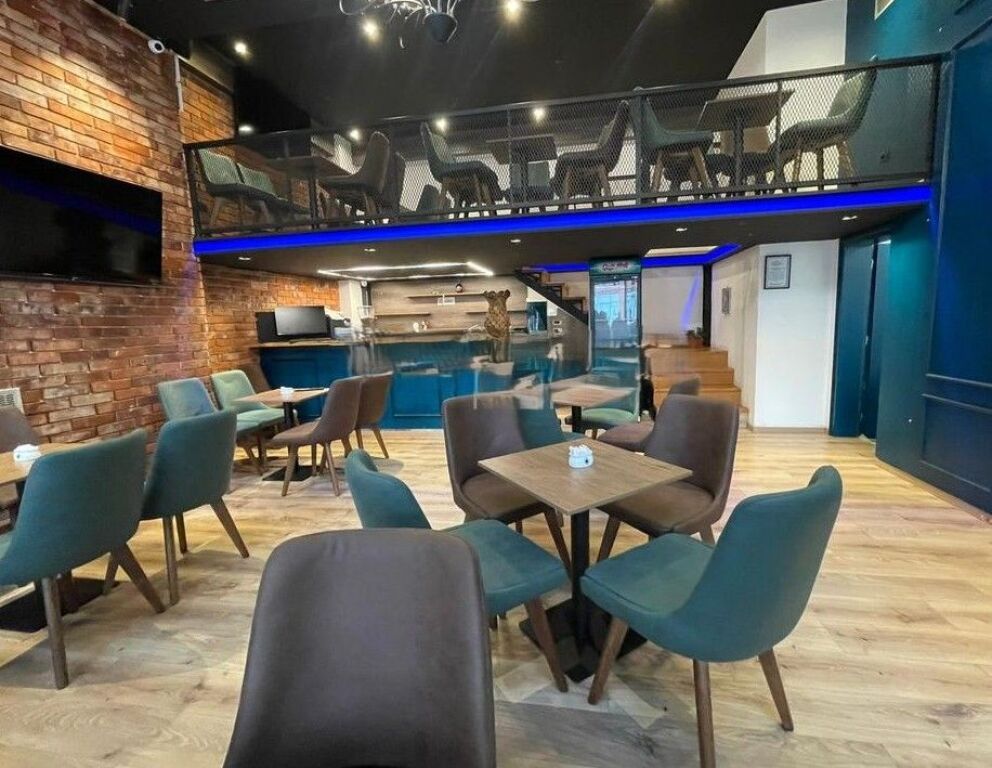 Shitet ambient komercial – Bar (Dupleks) ne Xhamllik