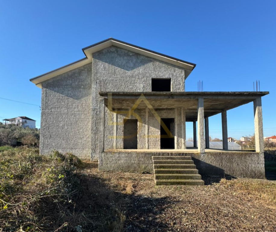 Shitet Vile me Tokë – Shijak, Durrës