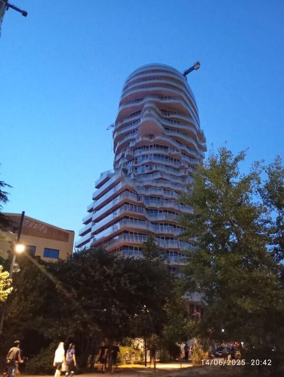 🔥Shitet Apartament 2+1 te TIRANA'S ROCK me Pamje nga☄️Sheshi Skenderbej☄️