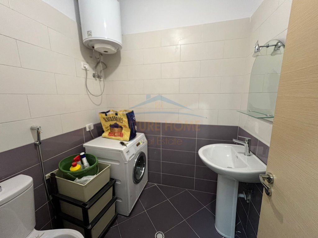 Qera, Apartament 2+1+2, Unaza E Re