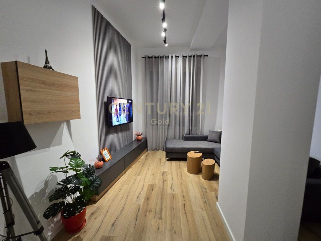 SHITET  APARTAMENT 1+1 TEK KOMPLEKSI MAGNET