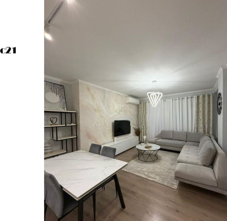 1+1 67M2 FLOOR 1 DRY LAKE