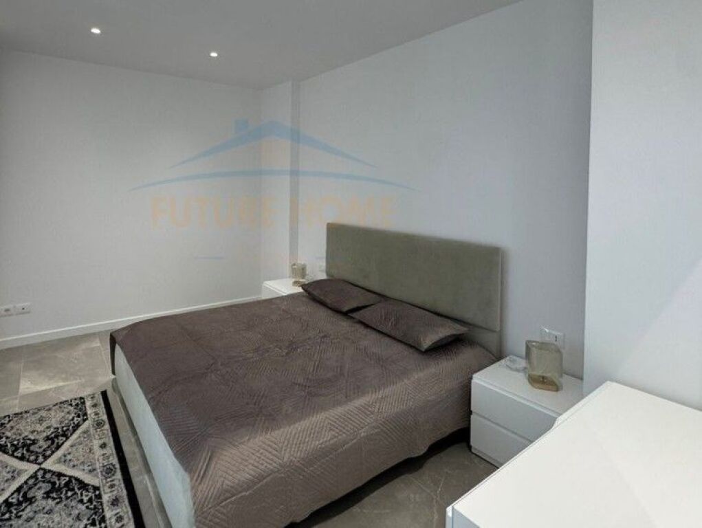 Rent, Apartment 2+1+2, New Bazaar, Tirana