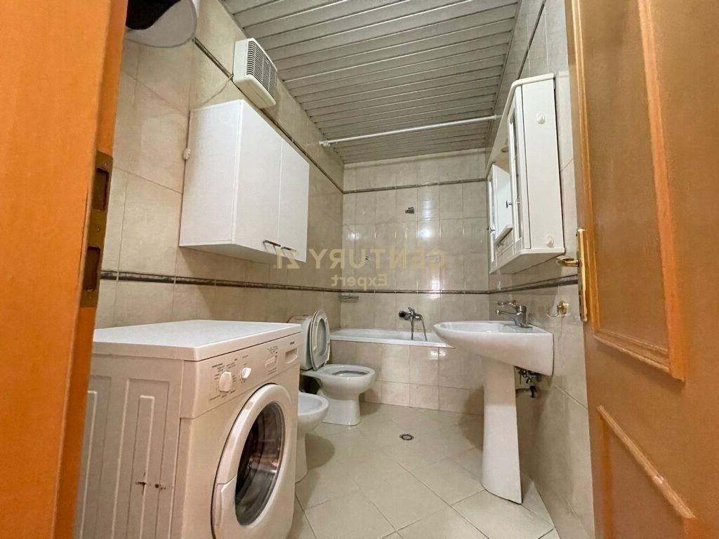 Apartament 2+1+2 te Libri Universitar