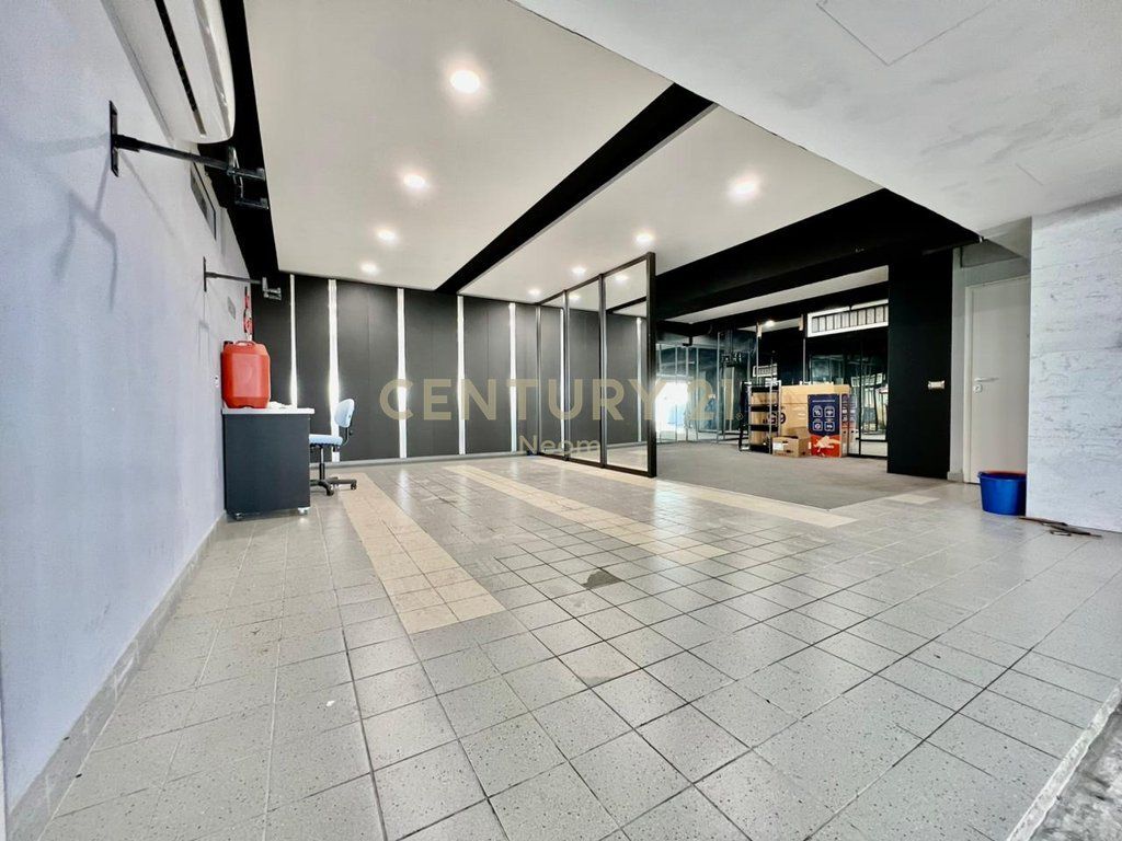 AFFITTASI SUPER APPARTAMENTO 2+1+2 CON 2 POSTI AUTO VICINO ALLA MOSCHEA DEL GIARDINO BOTANICO