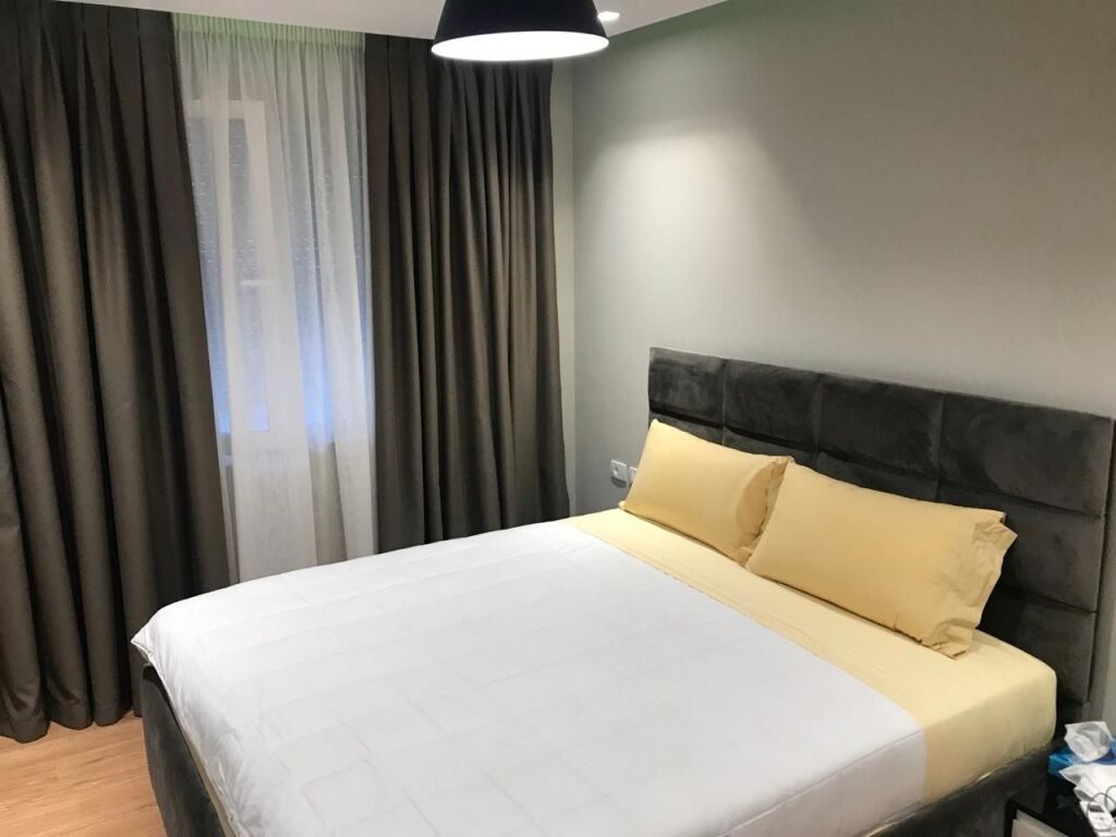 Affitto Appartamento 2+1 📍Piazza Wilson 2° piano con ascensore  Prezzo 1400 euro al mese
