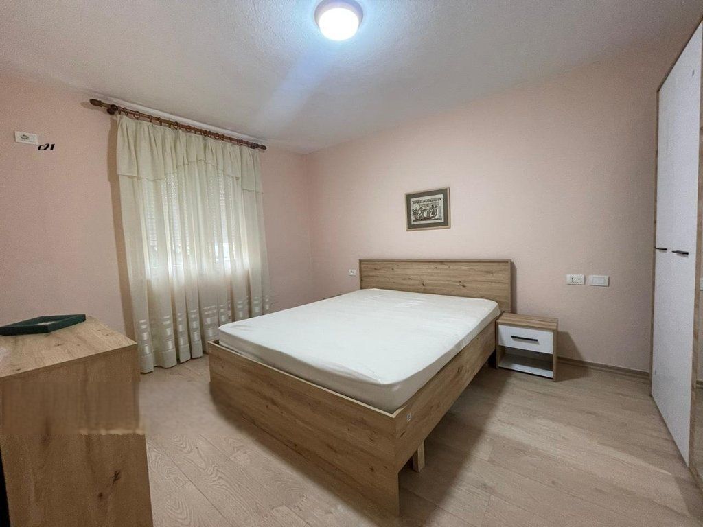 2+1 70m2 kati4 21 Dhjetori