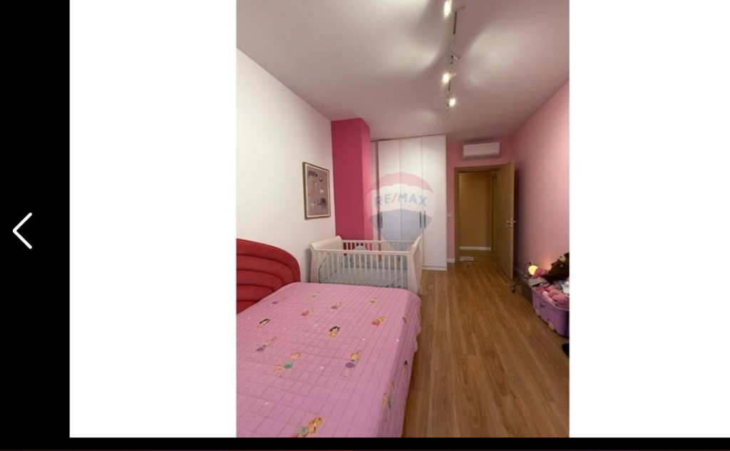 Apartament per shitje 2+1+2 tek Rruga e Barrikadave