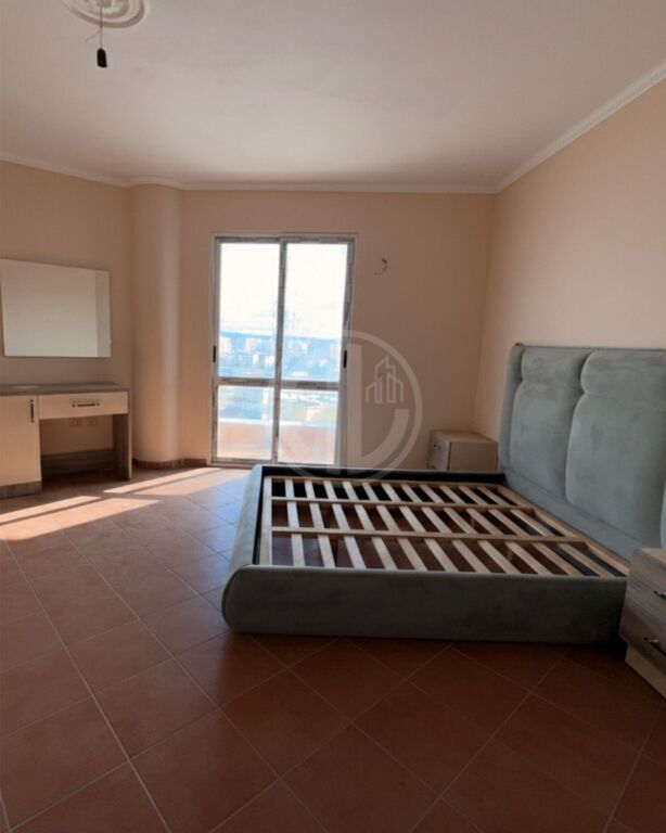 Apartament për shitje