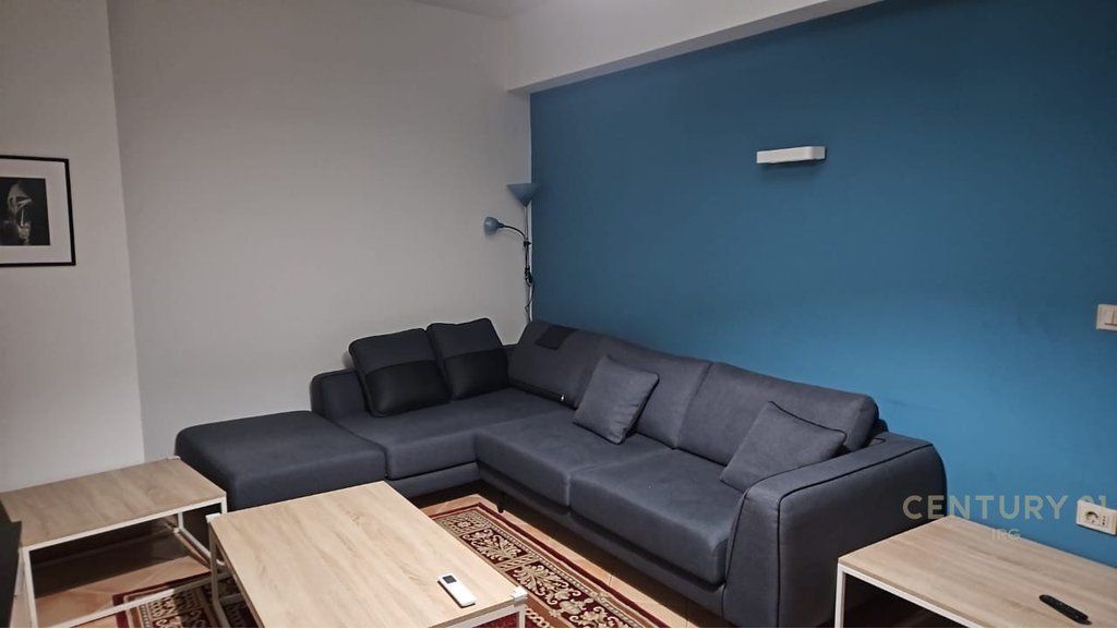 Apartament 1+1 ne katin e pare te nje vile, Rruga Siri Kodra! 550 € /Muaj