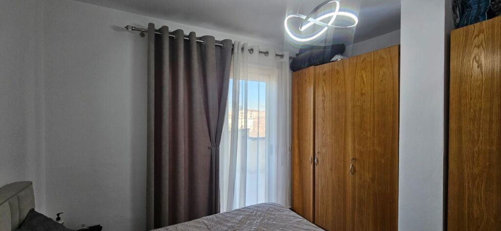 Shitet Apartament 1+1+depo+verande prane Shkolles Mihal Grameno