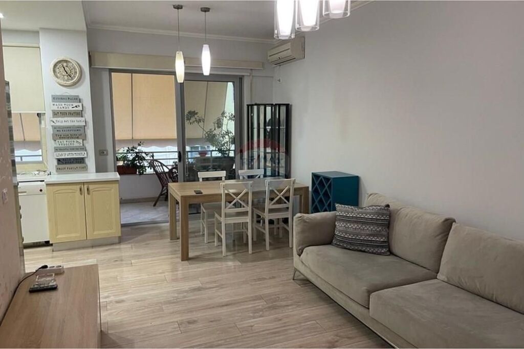Apartament - Për Shitje - Rruga Hamdi Sina, Tiranë(ID: 530201001-829)