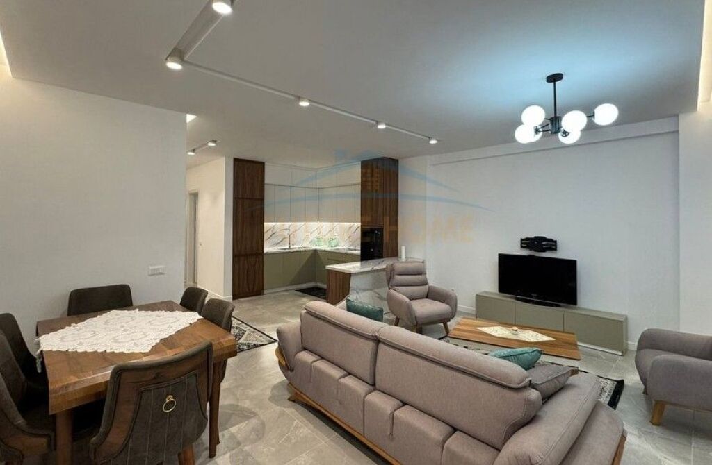 Rent, Apartment 2+1+2, New Bazaar, Tirana