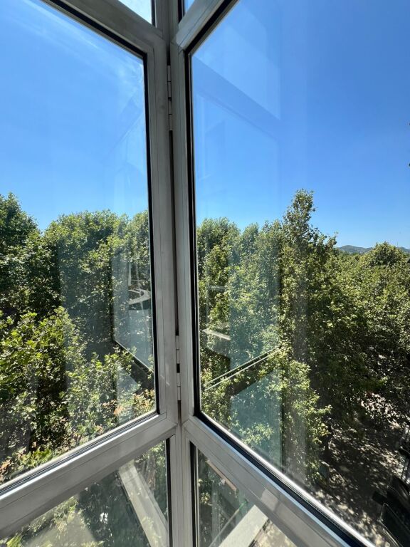 Locale in Affitto per Uffici – Zona "Ish-Ekspozita"