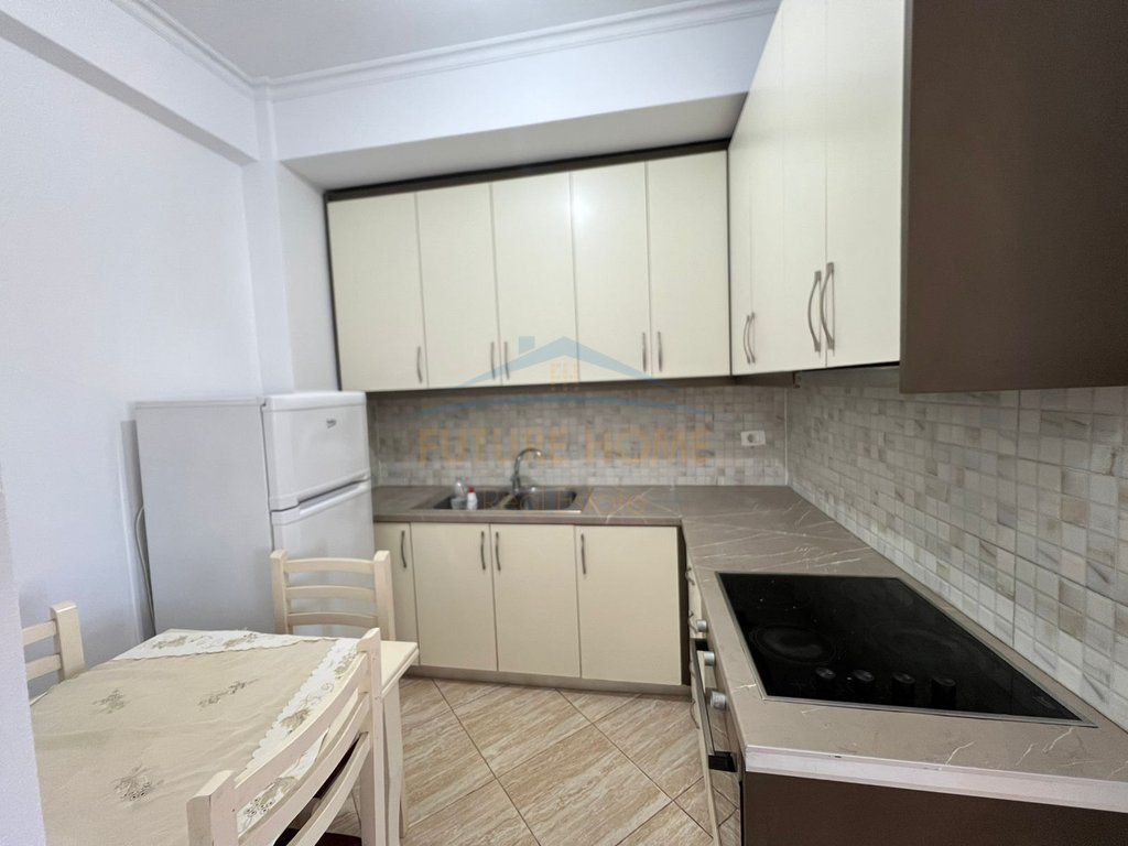 Qera, Apartament 2+1+2, Unaza E Re