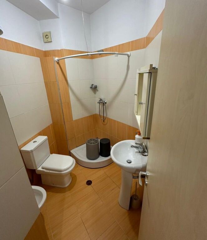 📢 Jepet me qera apartament 1+1 tek Liqeni i Thatë,