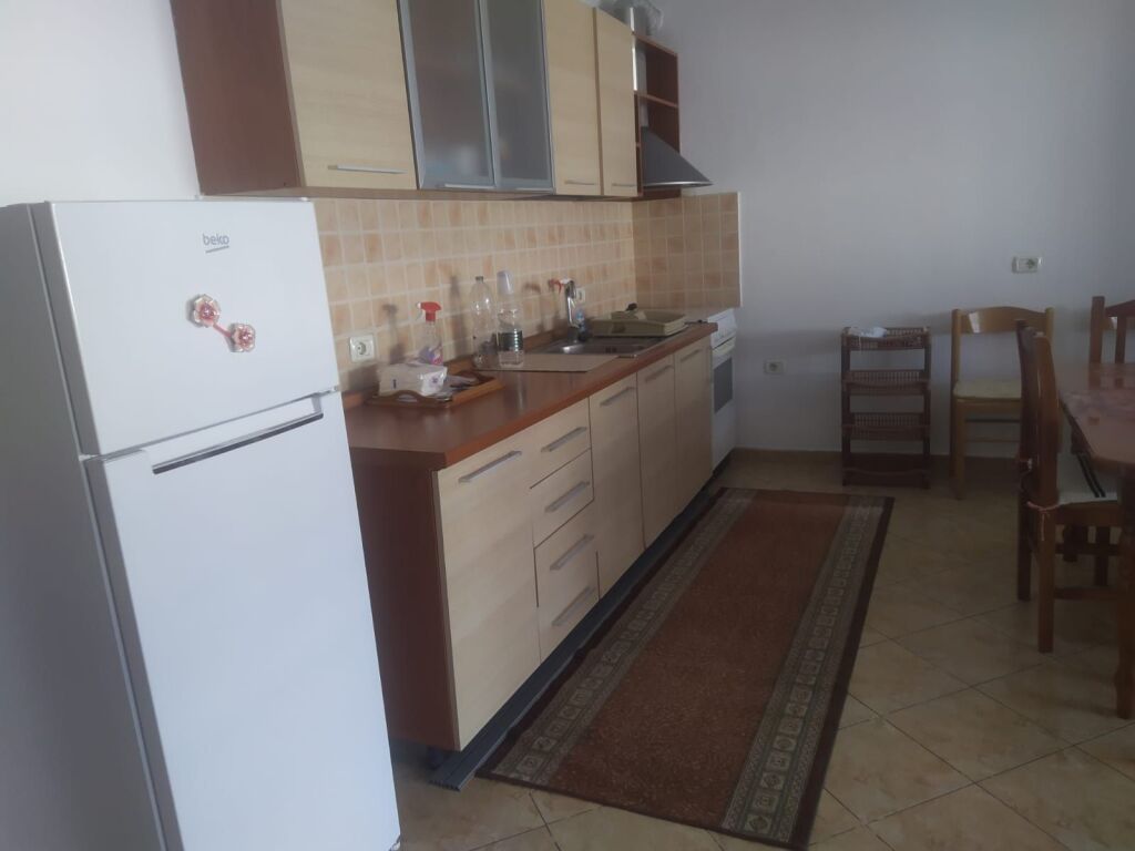 Apartament me qera - Qender