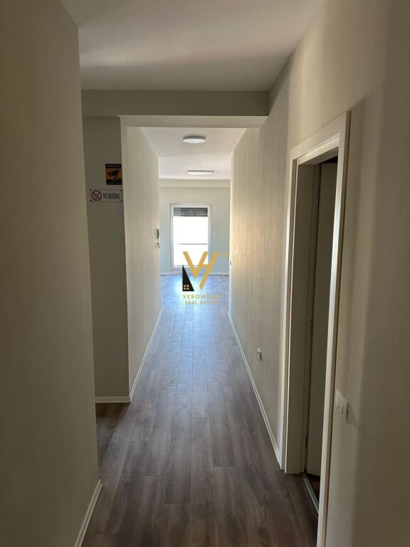 JEPET ZYRE 107 M2 ME QERA TE JORDAN MISJA 750 EURO