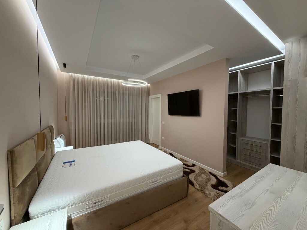 Apartament 3+1+2 poste parkimi tek Montesori Liqeni Thate