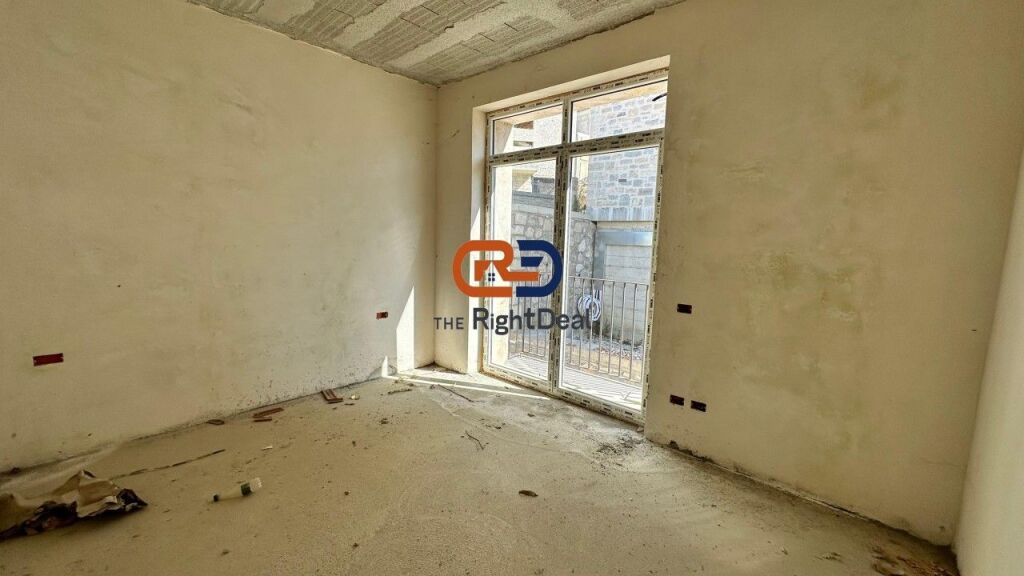 A Teg, presso la Residenza Secret Garden, Ville Individuali in Vendita a Prezzo d'Occasione !!