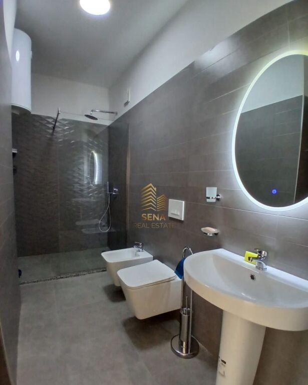 Qira, Apartament 2+1+blk, Zogu i Zi, 1000 Euro/muaj I Diskutueshem