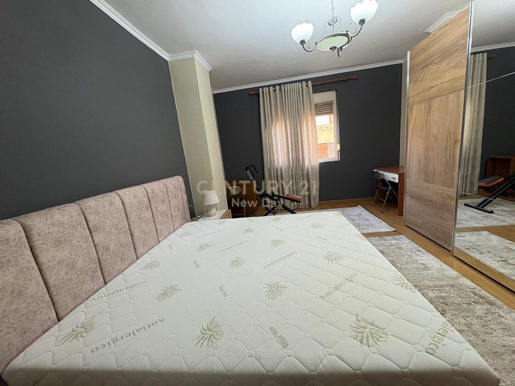 Appartamento 2+1+2 In Affitto presso il Tribunale di Durrës - 450€ | 120 m²