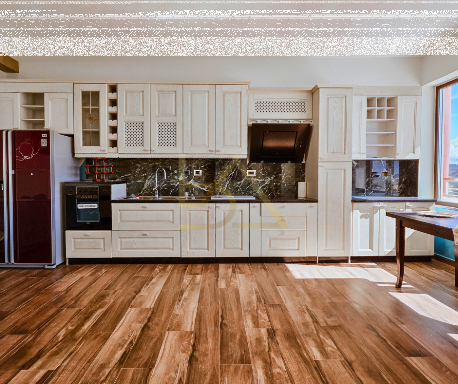 Shitet Papafingo Luksoze – Shkëmbi i Kavajës