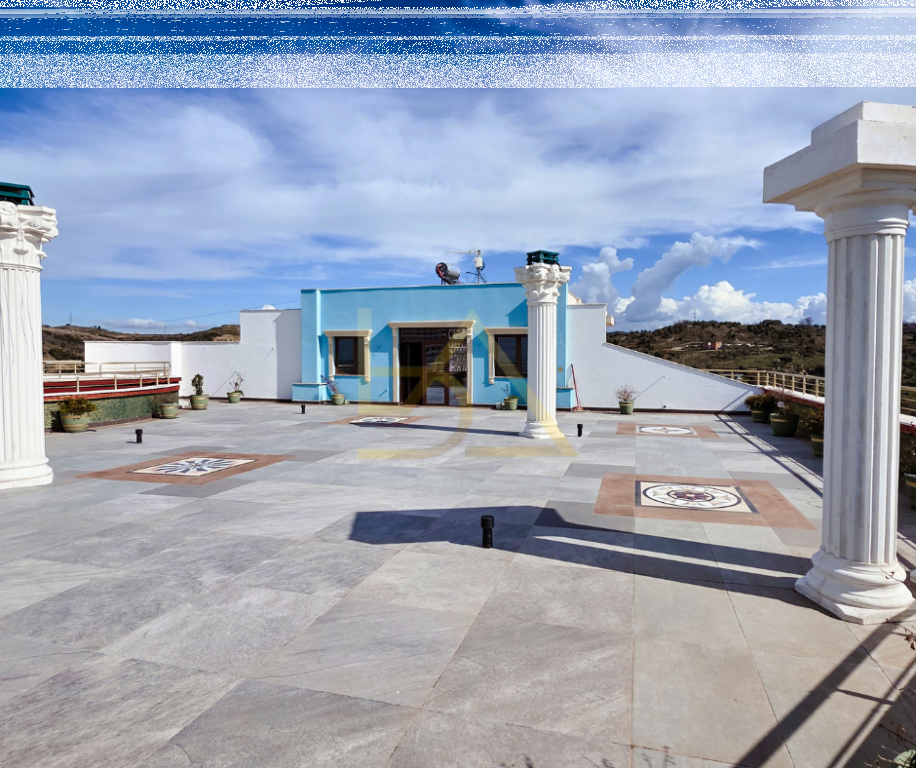 Shitet Papafingo Luksoze – Shkëmbi i Kavajës