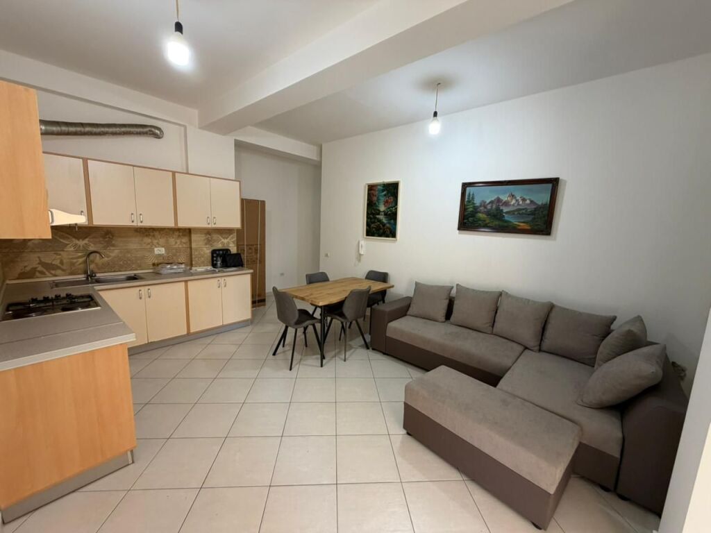Apartament per qera 2+1+parkim tek Pavarotti