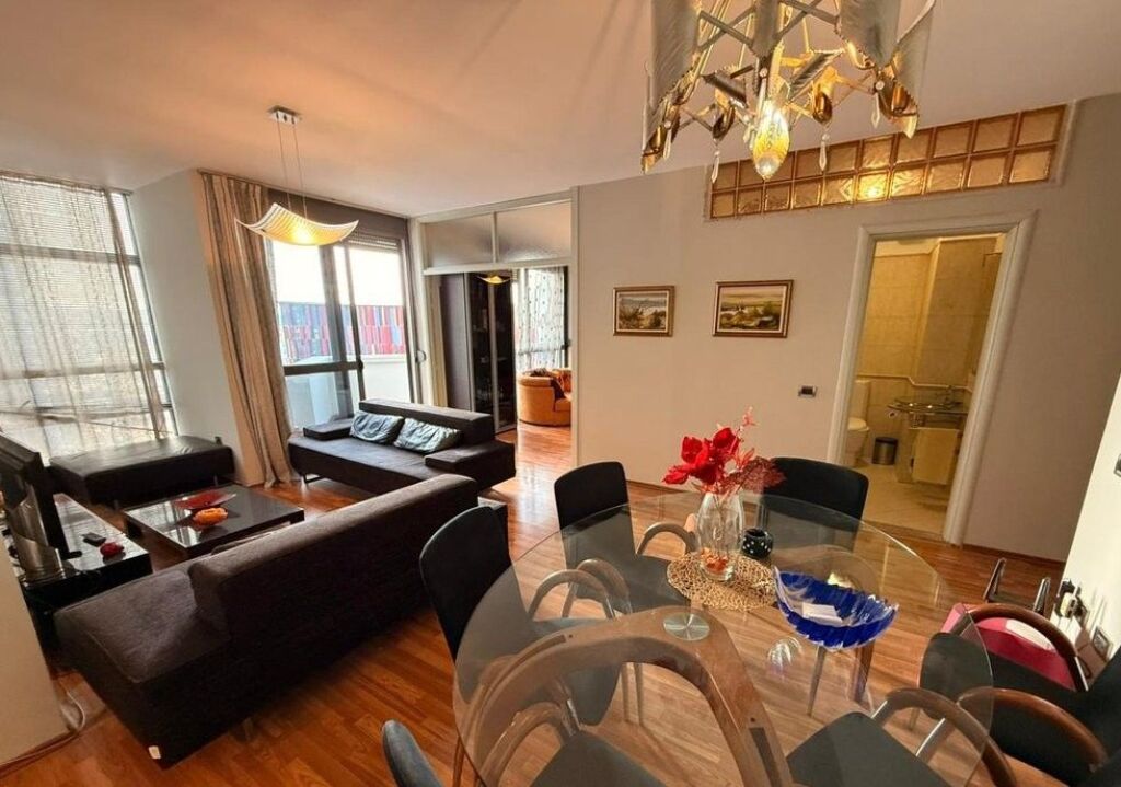 APPARTAMENTO 2+1+2 IN AFFITTO PRESSO AIR ALBANIA