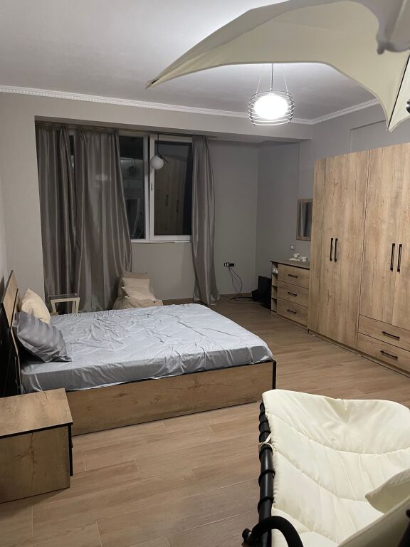 Vile per shitje ne golem