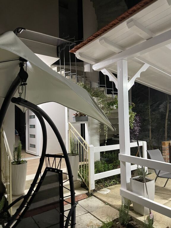 Vile per shitje ne golem